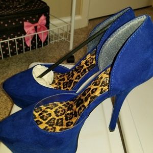 Heels pumps